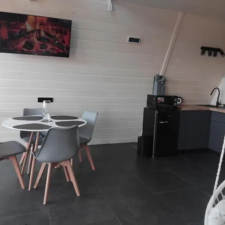 A Frame Happiness Appartement Yasinya